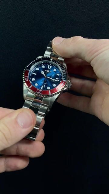 Invicta Pro Diver 30951 Men's Watch - Quartz Movement - Stainless Steel with Blue Dial - 43 mm