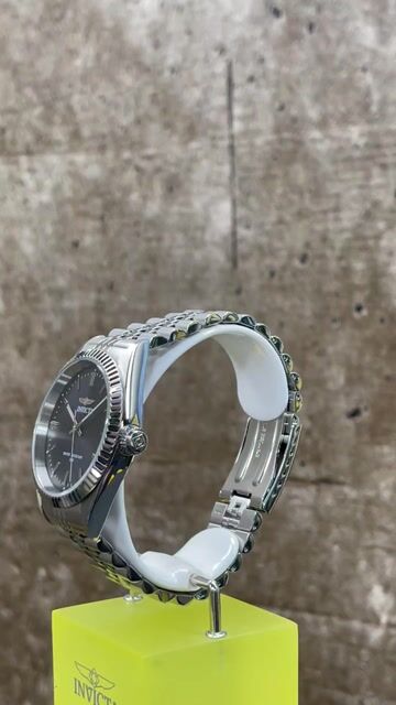 Invicta Specialty 29372 Men's Watch - Quartz Movement - Stainless Steel with Grey Dial - 43 mm