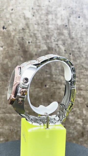Invicta Bolt 34135 Reloj de Hombre - Movimiento de Cuarzo - Acero Inoxidable con Esfera Gris - 50 mm