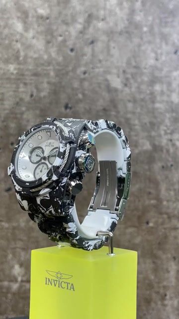 Invicta Bolt 45489 Herrenuhr - Quarzwerk - Edelstahl mit silbernem Zifferblatt - 53 mm