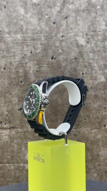 Invicta Pro Diver 47166 Reloj de Hombre - Movimiento de Cuarzo - Acero Inoxidable con Esfera Negra - 43 mm
