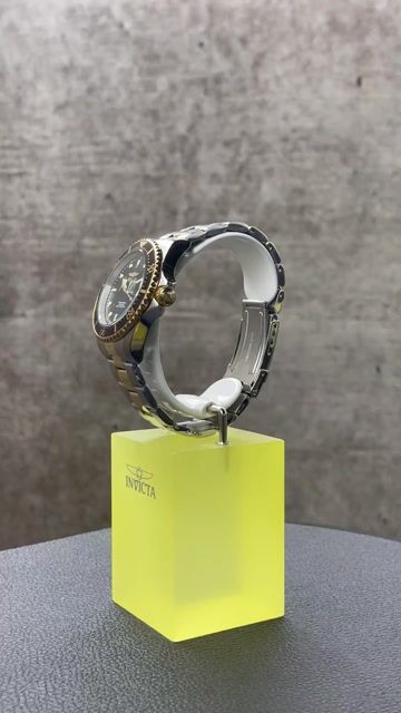 Invicta Pro Diver 22057 Reloj de Hombre - Movimiento de Cuarzo - Acero Inoxidable con Esfera Negra - 43 mm