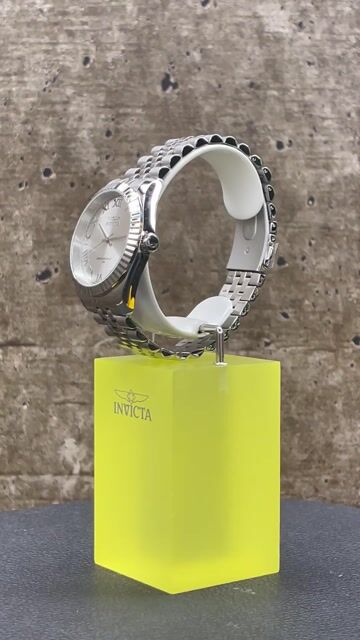 Invicta Specialty 47397 Reloj de Hombre - Movimiento de Cuarzo - Acero Inoxidable con Esfera Plateada - 43 mm