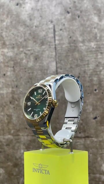 Invicta Specialty 47455 Rel&oacute;gio Masculino - Movimento Quartz - A&ccedil;o Inoxid&aacute;vel com Mostrador Verde - 43 mm