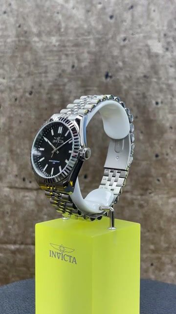 Invicta Specialty 47478 Rel&oacute;gio Masculino - Movimento Quartz - A&ccedil;o Inoxid&aacute;vel com Mostrador Preto - 43 mm
