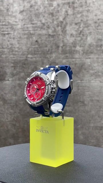 Invicta Bolt 49812 Herrenuhr - Quarzwerk - Edelstahl mit rotem Zifferblatt - 52 mm
