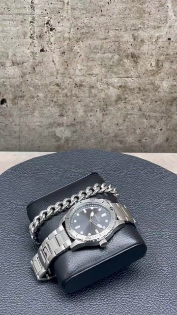 Invicta Speedway 46308 – Orologio Uomo Al Quarzo, Cassa Acciaio 46mm, Quadrante Nero, Impermeabile 5 Bar