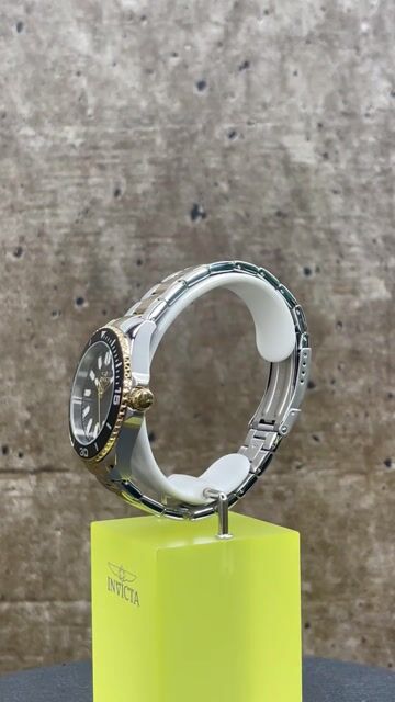 Invicta Pro Diver 46319 Men's Watch - Quartz Movement - Stainless Steel with Black Dial - 43 mm