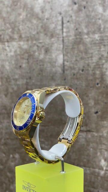 Invicta Pro Diver 9743 Men's Watch - Automatic Movement - Stainless Steel with Champagne Dial - 40 mm