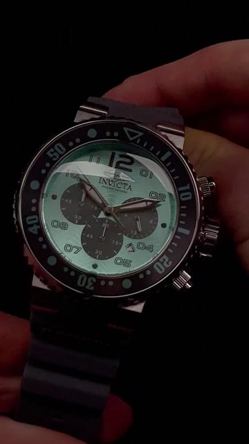 Invicta Pro Diver 47196 Herrenarmbanduhr - Quartz Bewegung - Edelstahl mit Blauem Zifferblatt - 52 mm