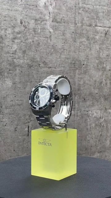 Invicta Pro Diver - SCUBA 22412 Men's Watch - Quartz Movement - Stainless Steel with Black Dial - 45 mm