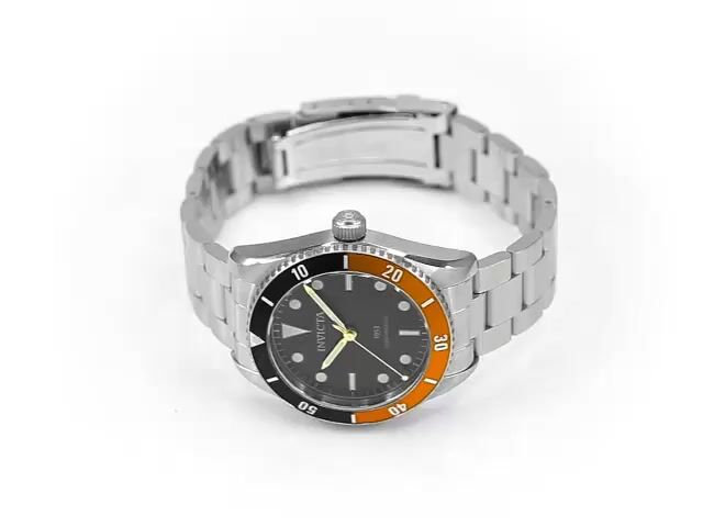 Invicta VINTAGE Pro Diver 34336 Men's Watch - Automatic Movement - Stainless Steel with Black Dial - 40 mm